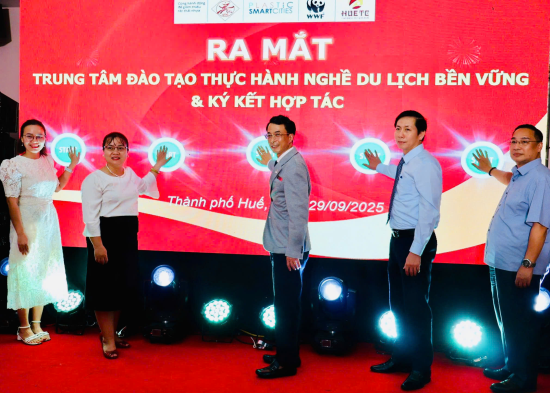 Lễ ra mắt Trung tâm Đào tạo Thực hành Nghề Du lịch Bền vững diễn ra trang trọng tại Villa Huế